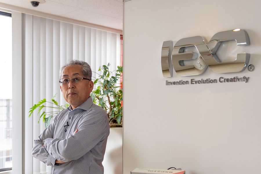 IEC大阪営業所所長の竹田和宏