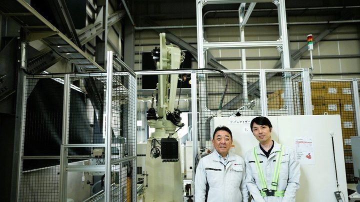 Photo of Matsuura Packing and Transport Corporation Okazaki East Logistics Centre employees.